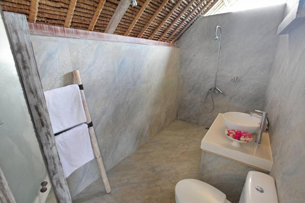 Villa Lumba Lumba - Oceanfront & Spectacular View! Lembongan Eksteriør bilde
